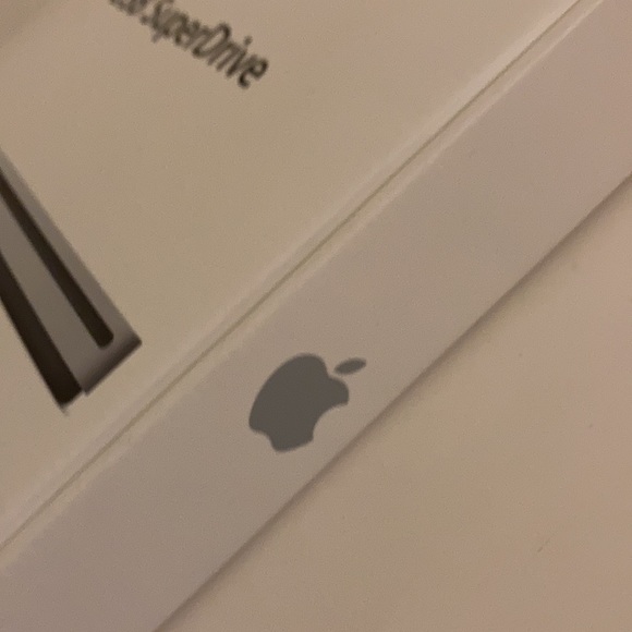 Brand New! Apple USB SuperDrive - Picture 4 of 10